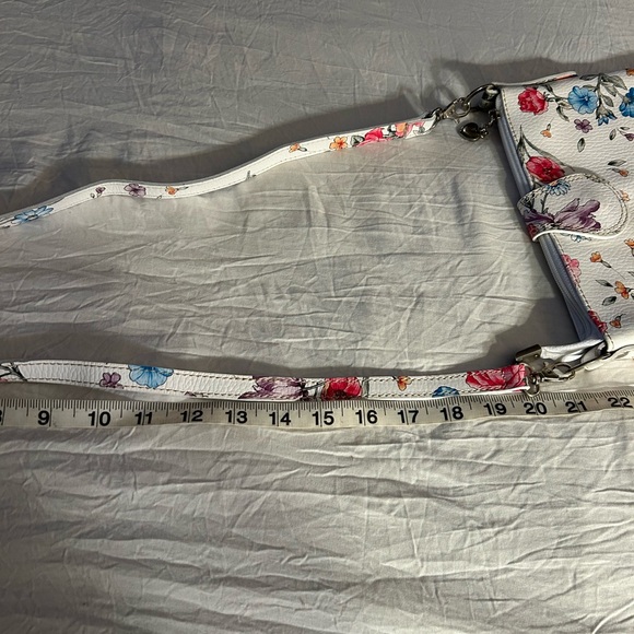 Zagara Made in Italy White Leather Floral Purse Designer Handbag - Picture 15 of 16